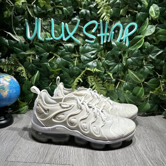 Nike Mens Air Vapormax Plus Triple White 924453-100 Running Shoes - Size 10 - Picture 1 of 11